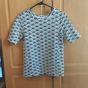 LOFT Black and White Patterened Top